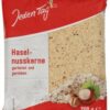 Jeden Tag Haselnusskerne geröstet und gerieben